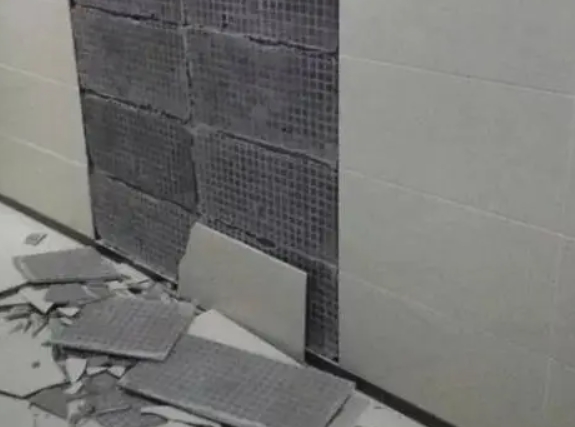 屯昌瓷砖空鼓维修公司分享下屯昌墙砖松动维修的知识